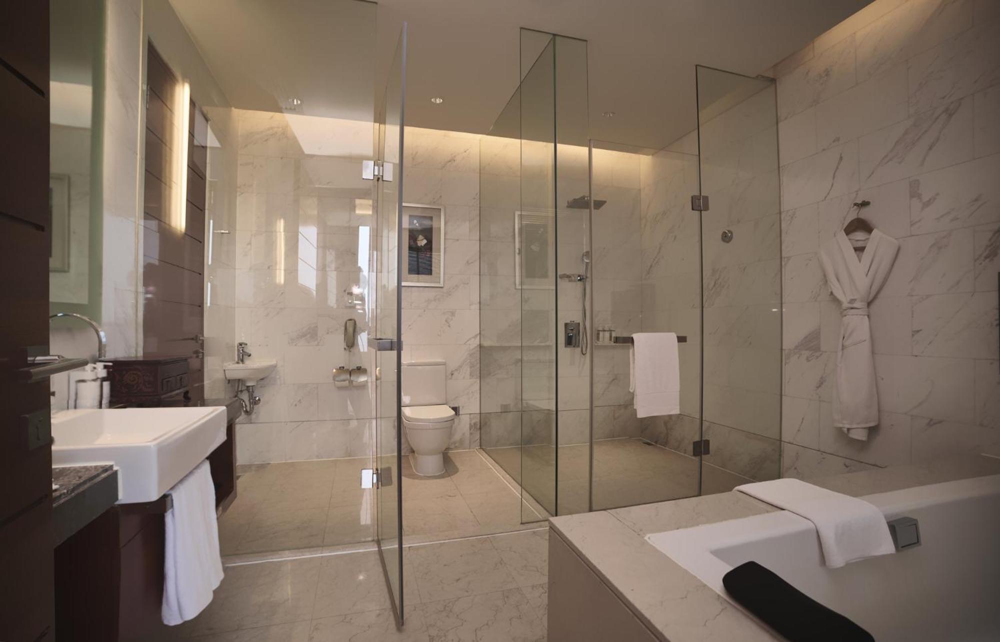Hotel Riverside By Ihg Tianjin